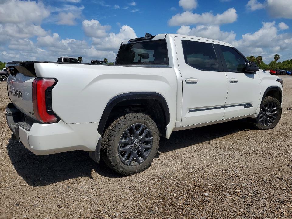 2025 Toyota Tundra VIN 5TFNC5DBXSX093206 COPART salvage auction — MINOR DENT/SCRATCHES, Tx - Salvage Vehicle Title, sold $27,000 on 2026-07-08 (photo 3)