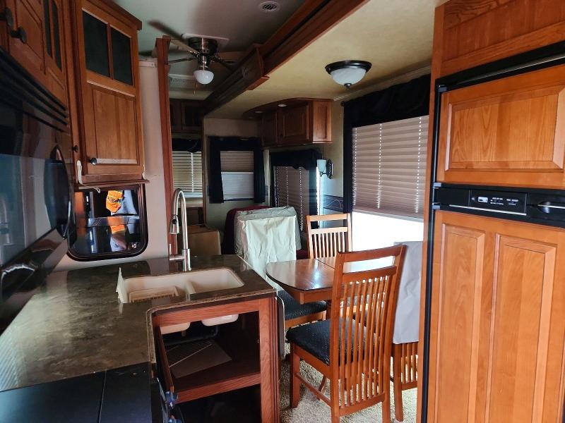 2013 Jayco jay Trailers VIN 1UJCJ0BV4D1RC0079 COPART salvage auction — HAIL, IL - SALVAGE CERTIFICATE, sold $3,700 on 2026-07-28 (photo 6)