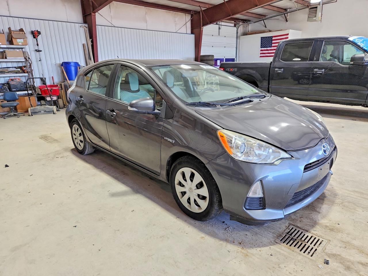 2014 Toyota Prius C VIN JTDKDTB30E1067916 COPART salvage auction — Mechanical, WV - CERTIFICATE OF TITLE, sold $1,500 on 2026-07-07 (photo 4)