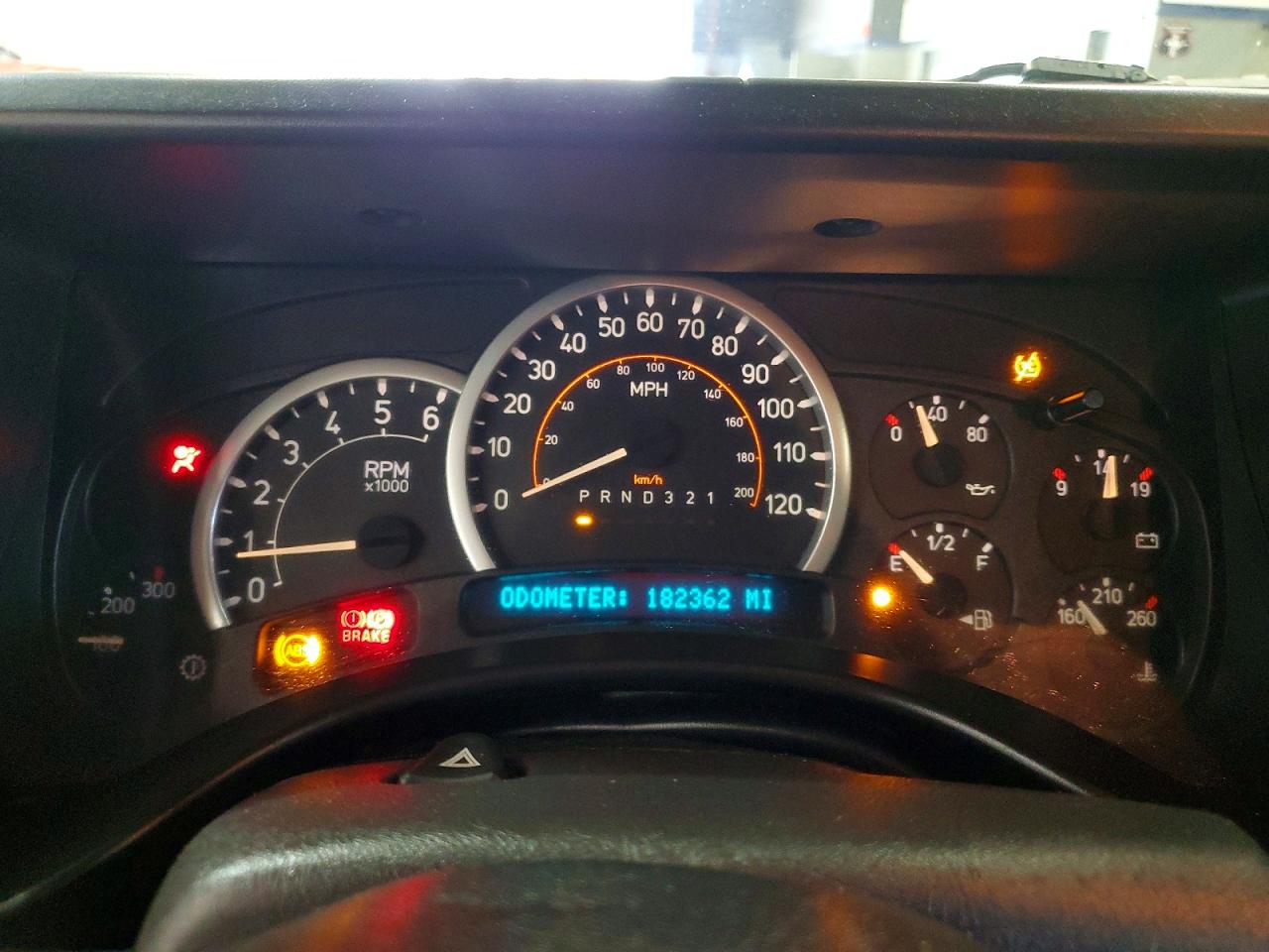 2006 Hummer H2 VIN 5GRGN23U06H119962 COPART salvage auction — Minor Dent/Scratches, NY - CERTIFICATE OF TITLE, sold $3,850 on 2026-09-15 (photo 9)