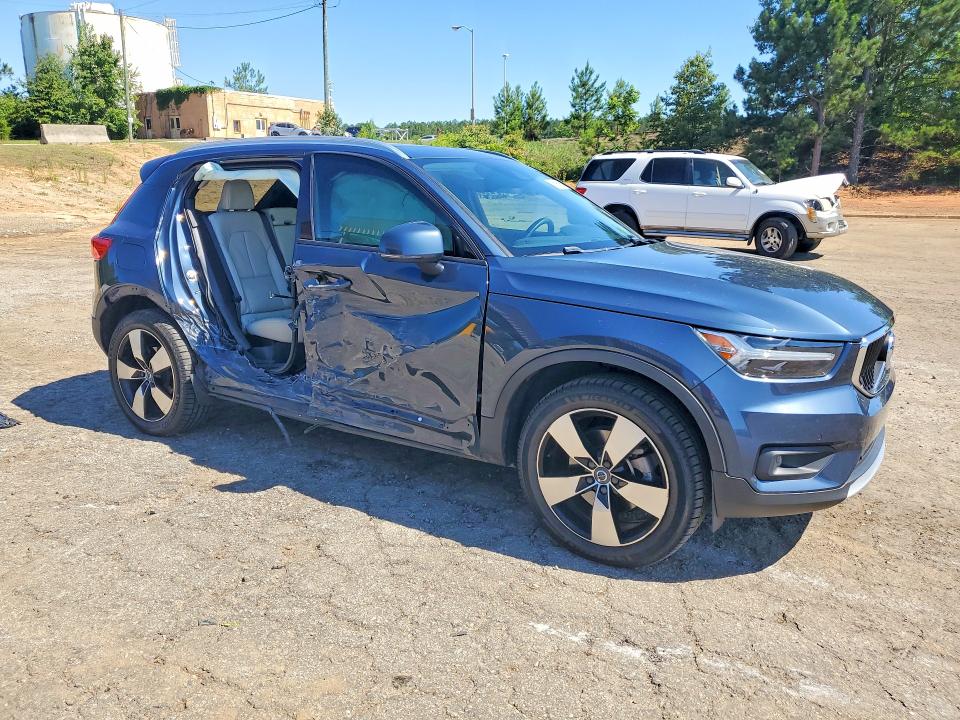 2021 Volvo Xc40 VIN YV4162UK8M2478006 COPART salvage auction — SIDE, Sc - Cert Of Title-Salvage, sold $6,800 on 2026-07-10 (photo 4)
