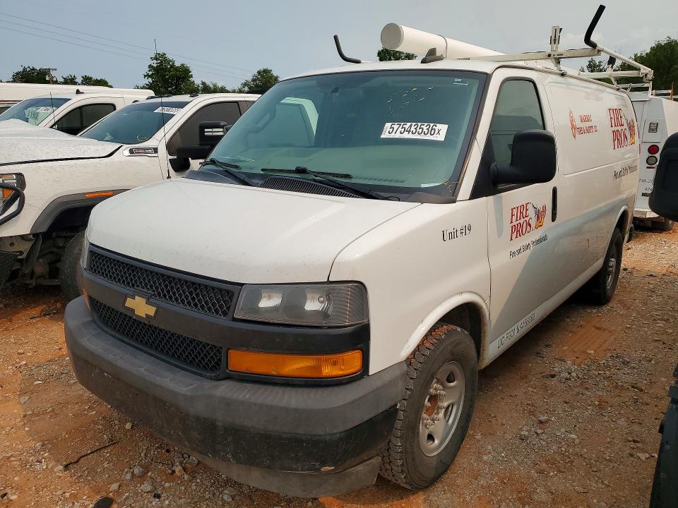 2019 Chevrolet Express VIN 1GCWGAFG8K1370786 COPART salvage auction — MINOR DENT/SCRATCHES, Ok - Certificate Of Title, sold $2,450 on 2026-07-09 (photo 1)