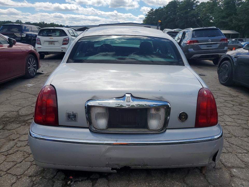 2001 Lincoln TOWN CAR VIN 1LNHM82WX1Y728687 COPART salvage auction — SIDE, GA - CERT OF TITLE-SALVAGE, sold $425 on 2026-07-31 (photo 6)