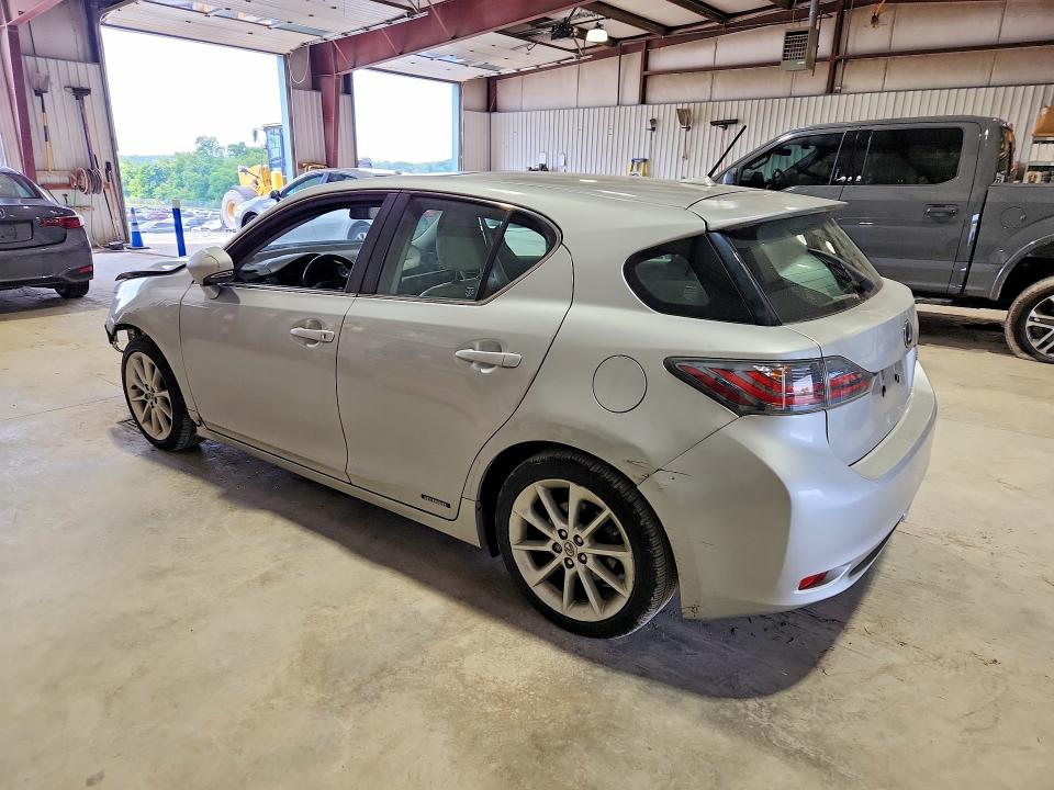 2011 Lexus Ct 200 VIN JTHKD5BH7B2019972 COPART salvage auction — FRONT END, VA - CERT OF TITLE - SALVAGE, sold $1,600 on 2026-07-17 (photo 2)