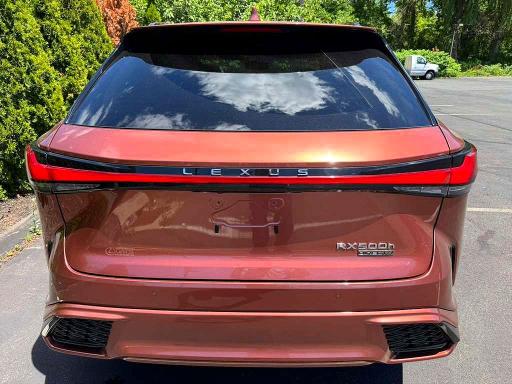 2023 Lexus RX 500h VIN 2T2BCMEA9PC005590 COPART salvage auction — MINOR DENT/SCRATCHES, Il - Certificate Of Title, sold $40,250 on 2026-09-10 (photo 5)