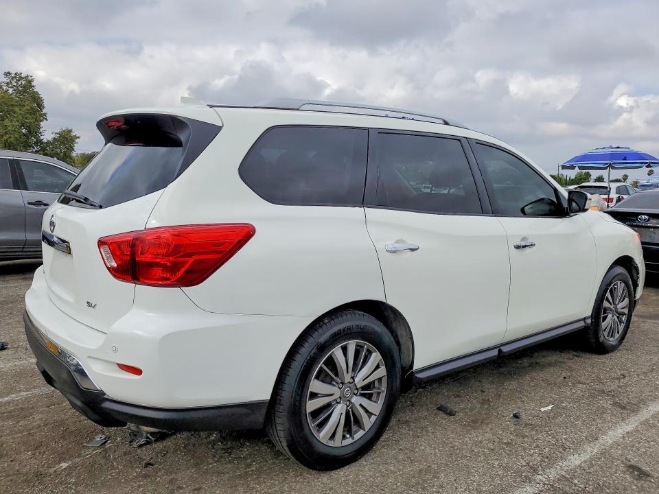 2019 Nissan Pathfinder VIN 5N1DR2MN4KC619688 COPART salvage auction — MINOR DENT/SCRATCHES, Ar - Dis/Dlr/Exp Only Clean Title (P), sold $1,200 on 2026-07-10 (photo 3)