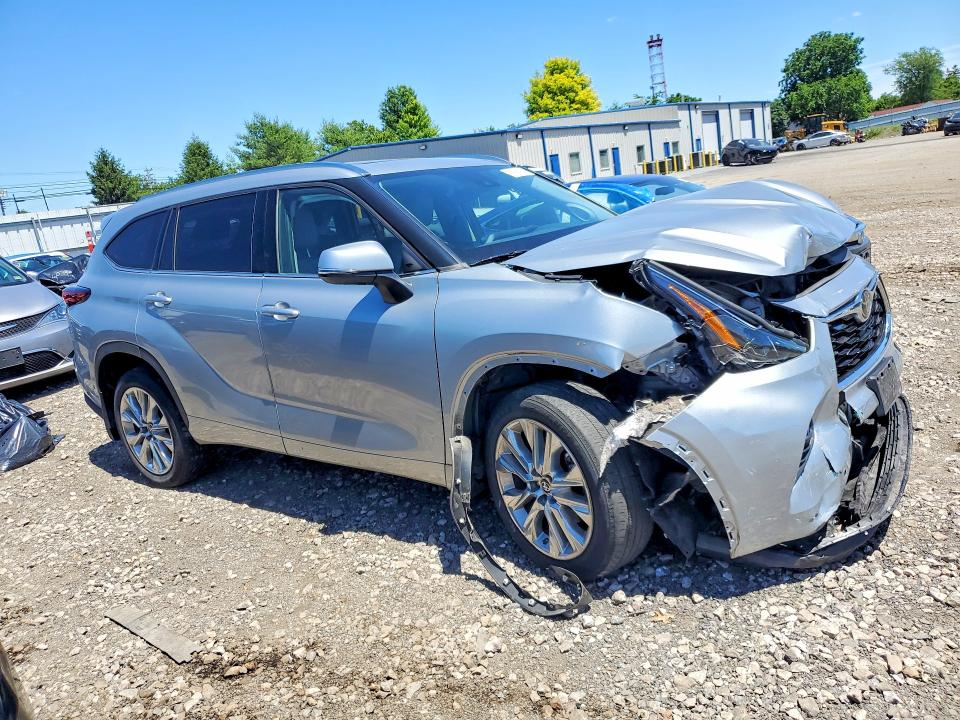 2021 Toyota VIN 5TDDZRBH0MS534035 COPART salvage auction — FRONT END, MD - CERT OF SALVAGE > 75% DAMAGE, sold $14,000 on 2026-07-27 (photo 4)