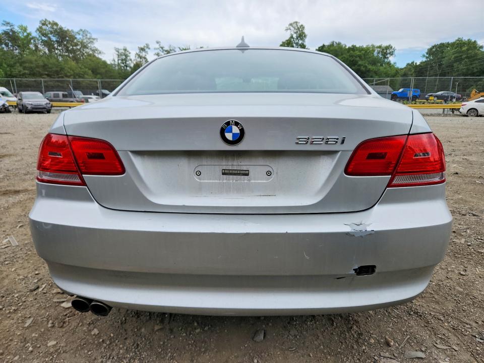 2010 BMW 3er VIN WBAWC3C55AP471240 COPART salvage auction — FRONT END, MD - CERT OF SALVAGE > 75% DAMAGE, sold $225 on 2026-07-17 (photo 6)