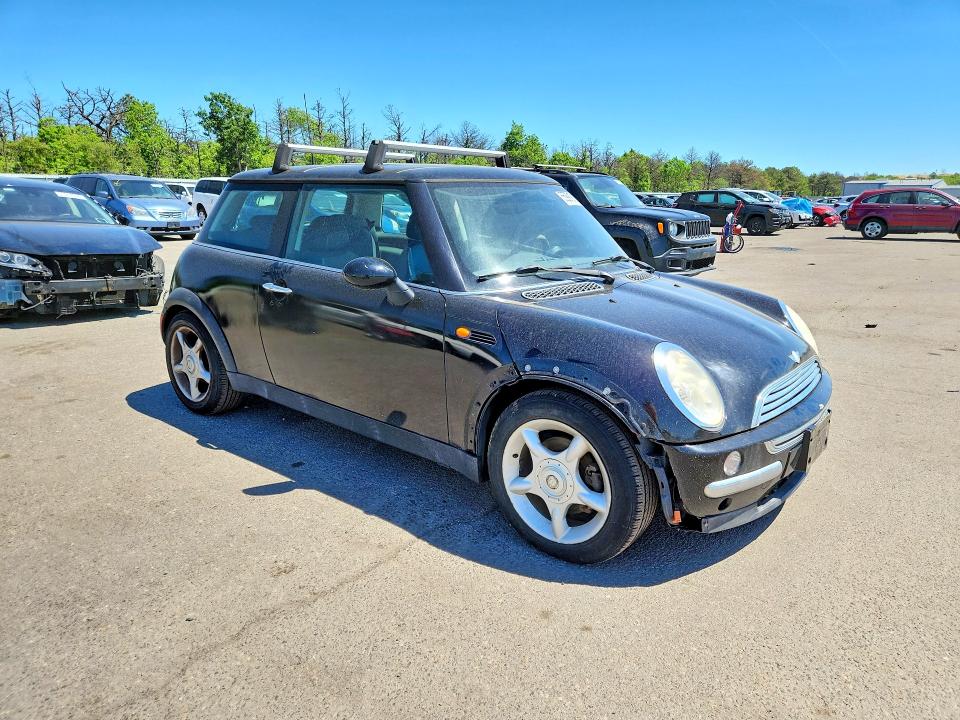 2003 Mini Cooper VIN WMWRC33483TE18548 COPART salvage auction — FRONT END, Ny - Certificate Of Title, sold $725 on 2026-07-06 (photo 4)