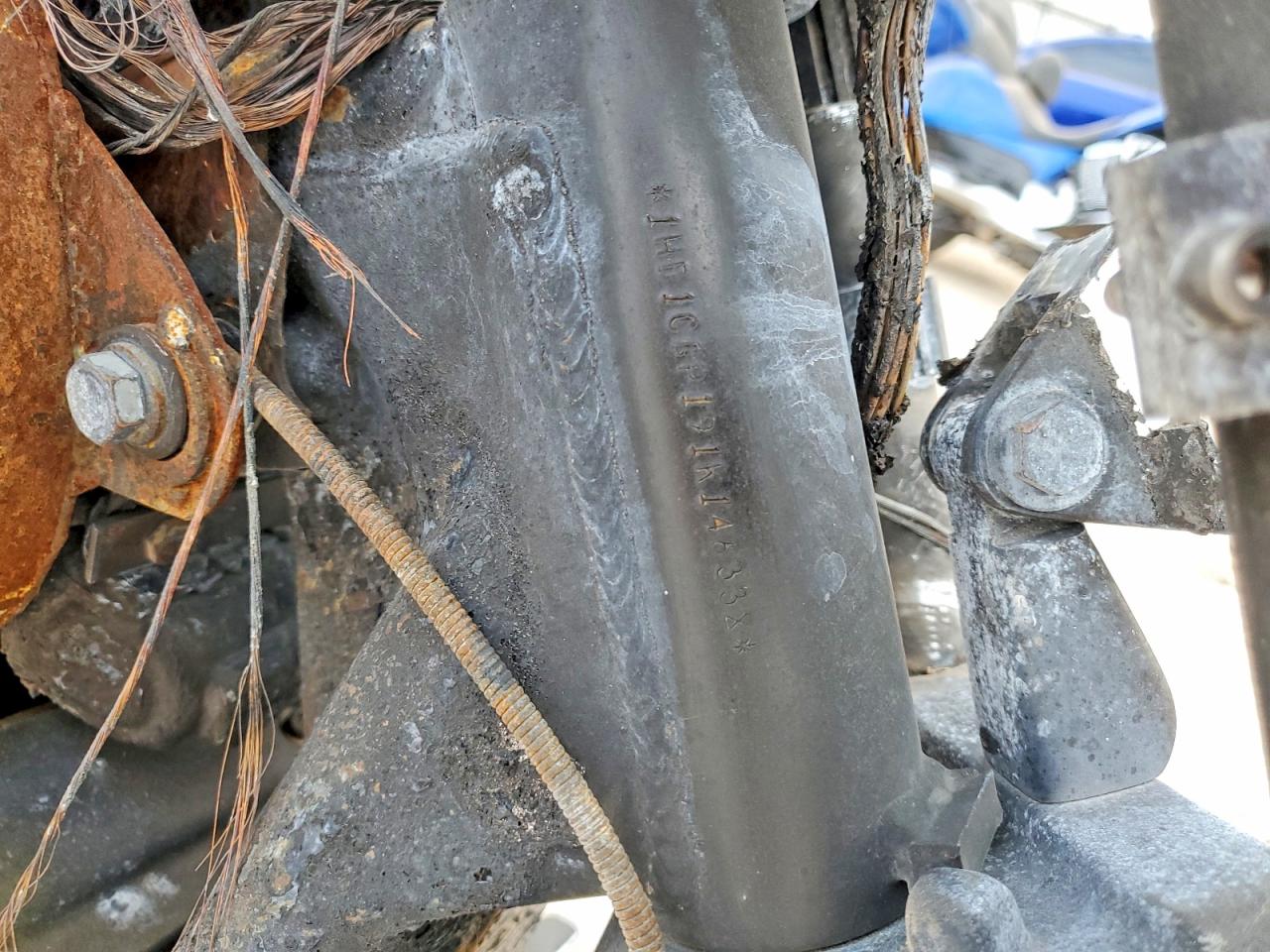 2001 Harley-davidson Xl1200 VIN 1HD1CGP191K146338 COPART salvage auction — Burn, TX - NONREPAIRABLE TITLE (P), sold $50 on 2026-08-28 (photo 8)
