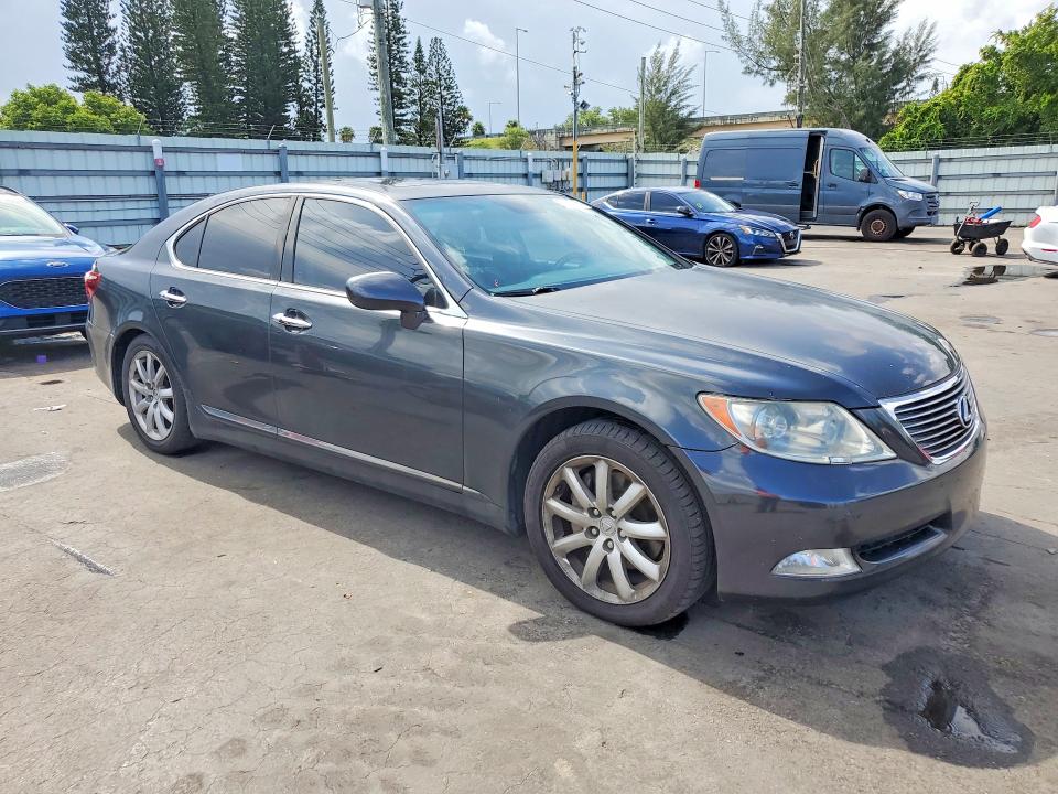 2009 Lexus Ls 460 VIN JTHBL46FX95086497 COPART salvage auction — MINOR DENT/SCRATCHES, FL - CERTIFICATE OF TITLE (P), sold $2,800 on 2026-07-29 (photo 4)