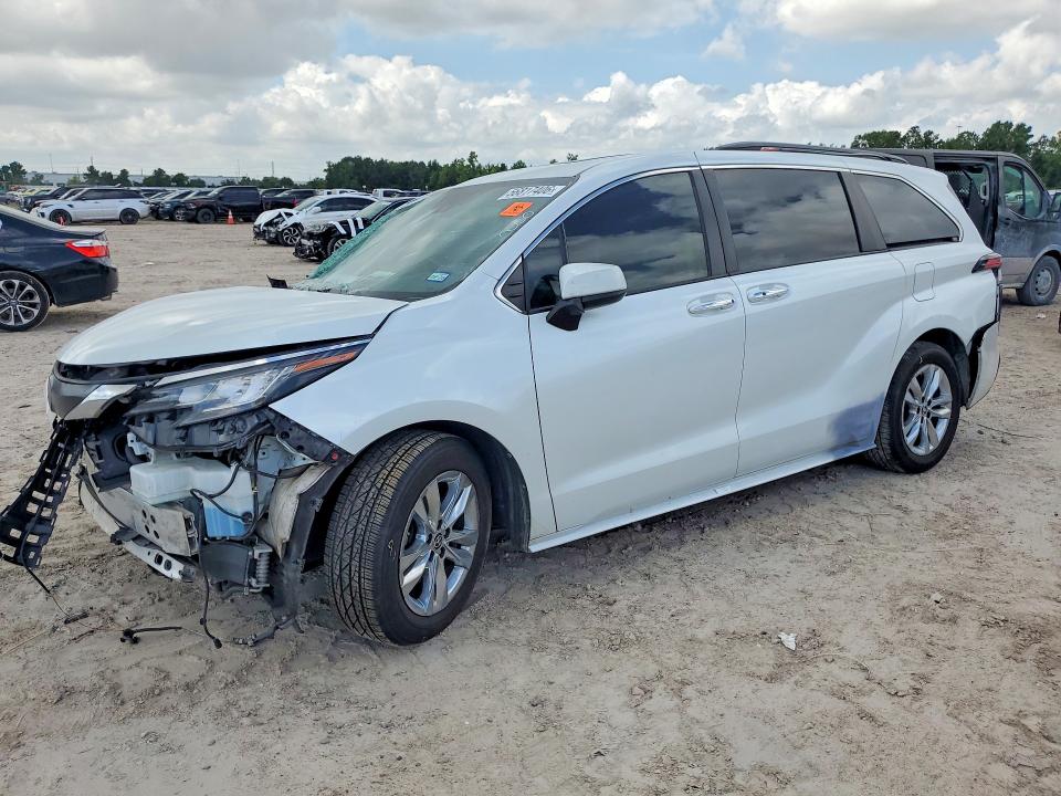2022 Toyota Sienna VIN 5TDJSKFC2NS046655 COPART salvage auction — FRONT END, Tx - Salvage Vehicle Title, sold $8,700 on 2026-07-28 (photo 1)