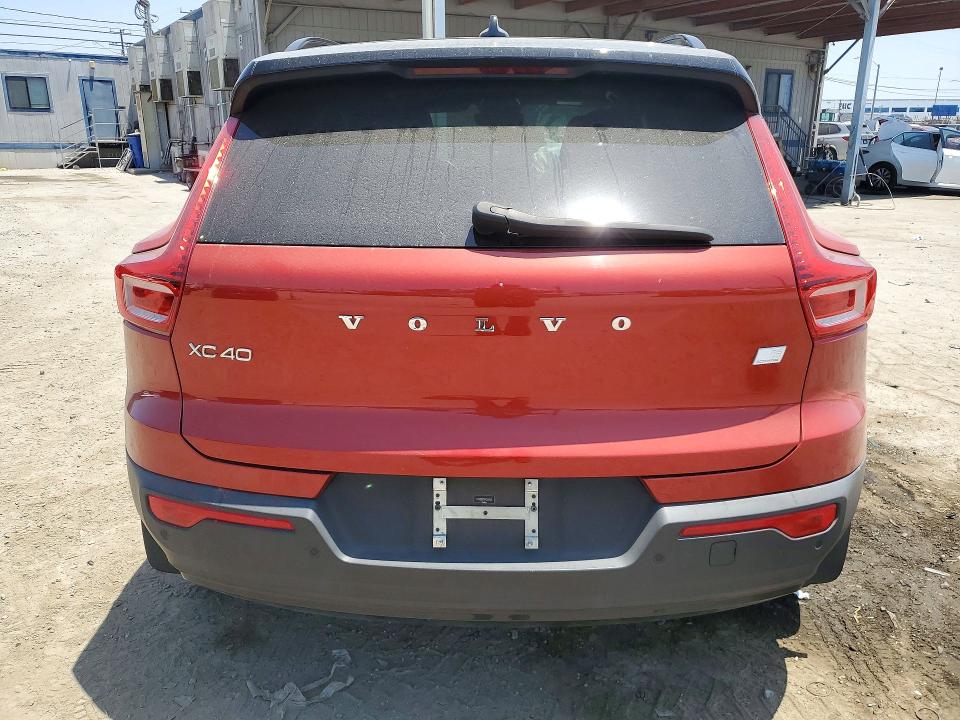 2021 Volvo VIN YV4ED3UR3M2568156 COPART salvage auction — FRONT END, Ca - Salvage Certificate, sold $8,700 on 2026-07-27 (photo 6)