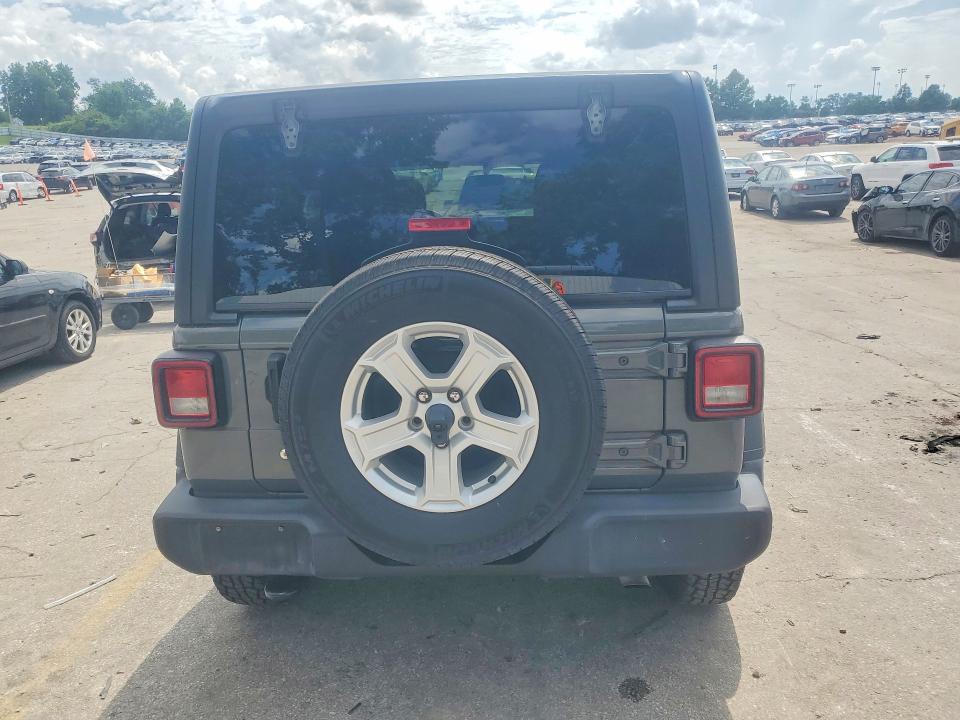 2020 Jeep Wrangler unlimited VIN 1C4HJXDGXLW235796 COPART salvage auction — MINOR DENT/SCRATCHES, MO - CERTIFICATE OF TITLE, sold $17,100 on 2026-07-16 (photo 6)