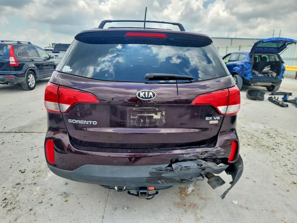 2014 Kia Sorento VIN 5XYKU4A70EG481305 COPART salvage auction — REAR END, Tx - Salvage Vehicle Title, sold $1,850 on 2026-07-24 (photo 6)