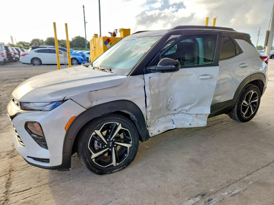 2023 Chevrolet Trailblazer VIN KL79MTSL4PB180096 COPART salvage auction — SIDE, Fl - Cert Of Title Slvg Rebuildable, sold $15 on 2026-07-29 (photo 1)