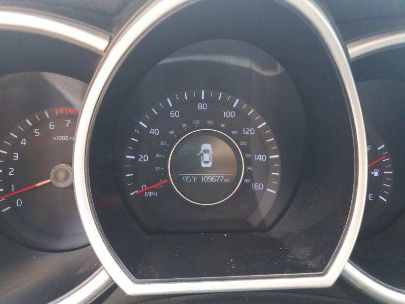 2015 Kia Optima VIN 5XXGM4A75FG470134 COPART salvage auction — VANDALISM, Ky - Bill Of Sale/Part Only/No Titl, sold $175 on 2026-07-22 (photo 9)
