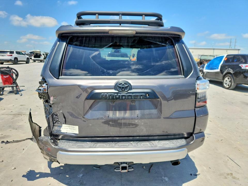 2019 Toyota VIN JTEBU5JR1K5708573 COPART salvage auction — REAR END, Tx - Salvage Vehicle Title, sold $225 on 2026-07-21 (photo 6)