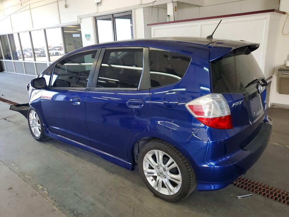 2011 Honda Fit VIN JHMGE8H55BC015303 COPART salvage auction — FRONT END, WA - BILL OF SALE, sold $875 on 2026-10-02 (photo 2)