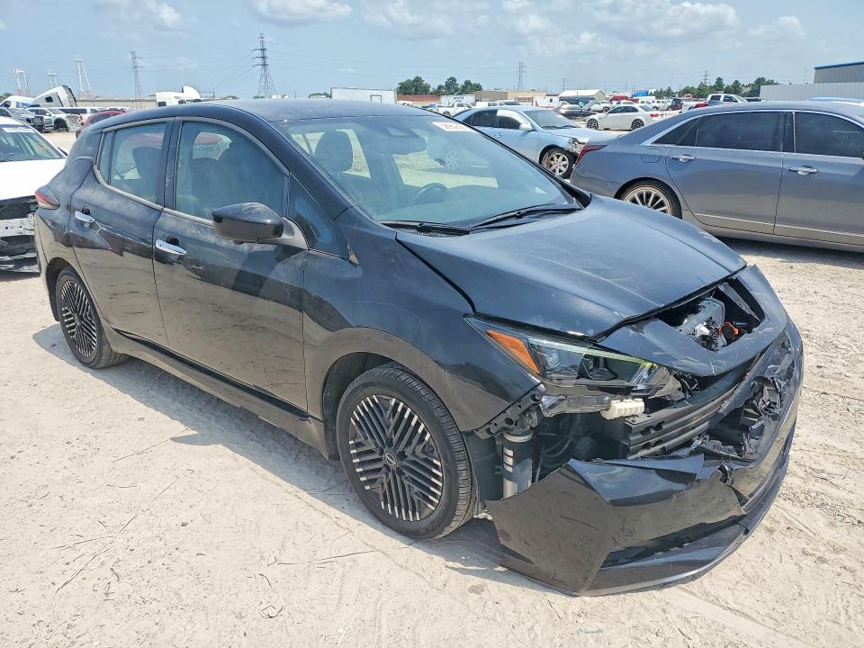 2025 Nissan Leaf VIN 1N4CZ1CV5SC560328 COPART salvage auction — FRONT END, Fl - Certificate Of Destruction, sold $8,800 on 2026-07-24 (photo 4)