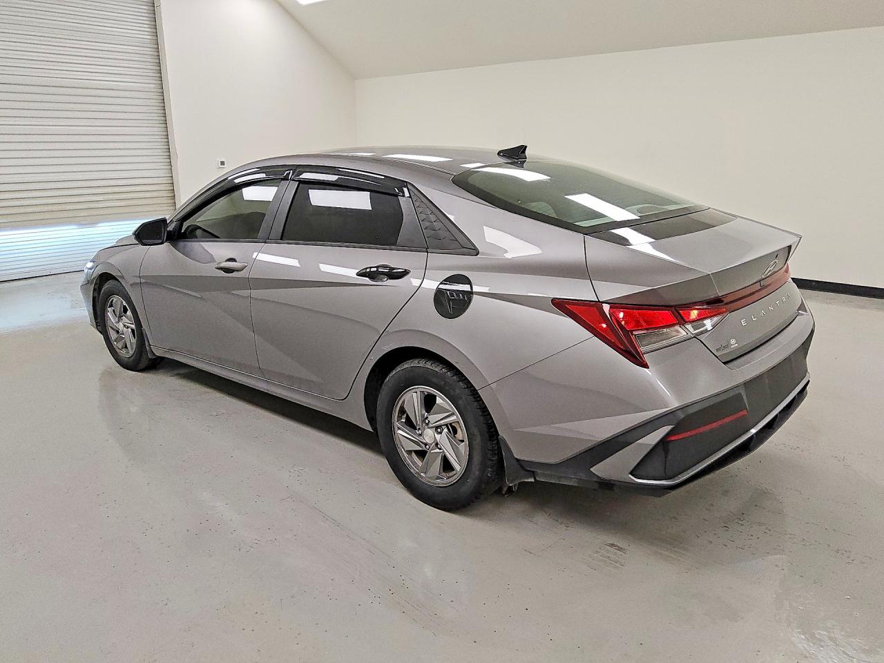 2024 Hyundai Elantra VIN KMHLL4DG5RU850498 COPART salvage auction — Minor Dent/Scratches, TX - CERTIFICATE OF TITLE, sold $13,000 on 2026-07-02 (photo 2)