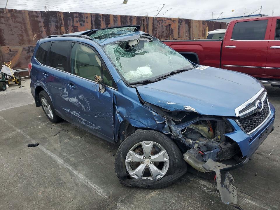 2015 Subaru Forester VIN JF2SJAKC1FH487773 COPART salvage auction — ROLLOVER, Ca - Acq Bos - Post Sale - Salvage, sold $350 on 2026-07-16 (photo 4)