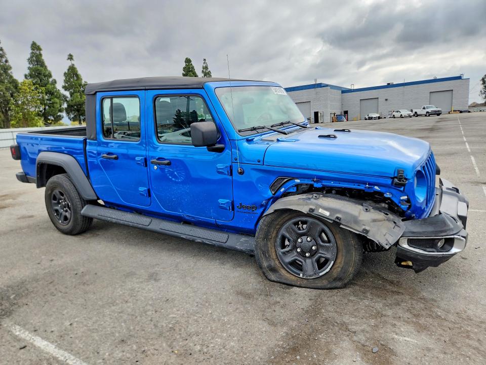 2023 Jeep Gladiator VIN 1C6HJTAG6PL559601 COPART salvage auction — FRONT END, CA - SALVAGE CERTIFICATE, sold $5,700 on 2026-08-25 (photo 4)