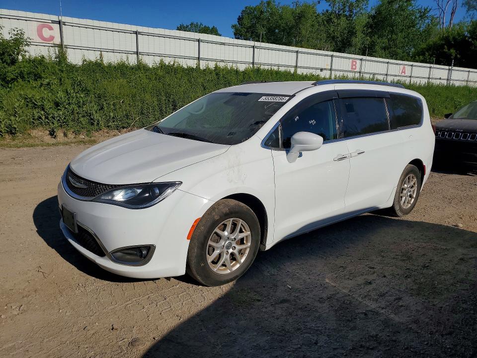 2020 Chrysler Pacifica VIN 2C4RC1FG9LR136601 COPART salvage auction — MINOR DENT/SCRATCHES, Mi - Dealer Only Clean Title, sold $4,300 on 2026-07-21 (photo 1)