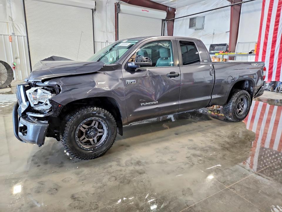 2017 Toyota Tundra VIN 5TFUW5F17HX621350 COPART salvage auction — FRONT END, Il - Salvage Certificate, sold $5,600 on 2026-07-27 (photo 1)