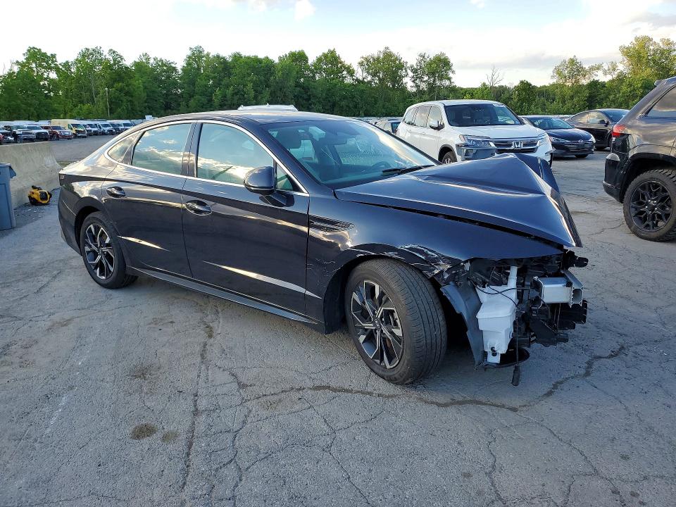 2025 Hyundai Sonata VIN KMHL64JA2SA433810 COPART salvage auction — FRONT END, AZ - CERTIFICATE OF TITLE, sold $2,800 on 2026-07-06 (photo 4)
