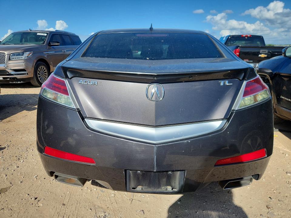 2016 Honda VIN 1HGCT2B98GA004752 COPART salvage auction — WATER/FLOOD, Tx - Salvage Title-Flood Damage, sold $1,400 on 2026-07-02 (photo 6)