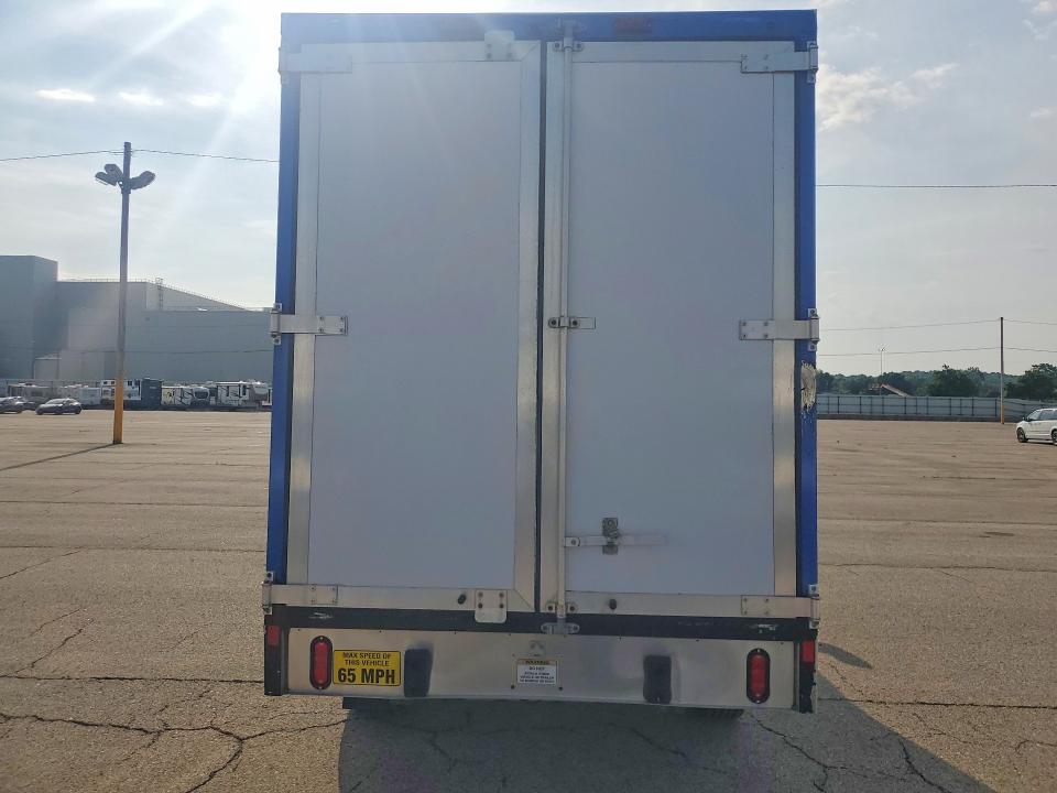 2023 Ford E-350 VIN 1FDWE3FK7PDD32070 COPART salvage auction — MINOR DENT/SCRATCHES, Oh - Certificate Of Title, sold $11,500 on 2026-07-29 (photo 6)