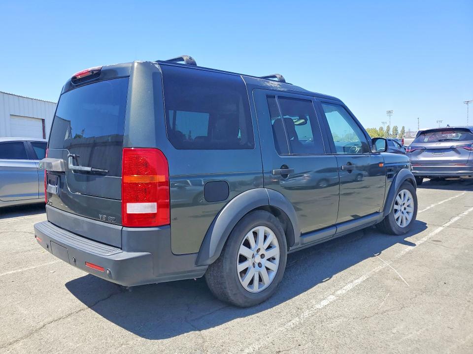 2005 Land rover Lr3 VIN SALAA25495A302700 COPART salvage auction — MINOR DENT/SCRATCHES, Ca - Dis/Dlr/Exp Only Clean Title, sold $325 on 2026-07-10 (photo 3)