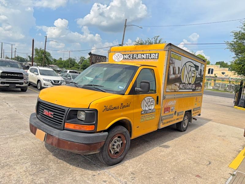 2004 Gmc Savana VIN 1GDGG31V141906479 COPART salvage auction — MINOR DENT/SCRATCHES, Tx - Certificate Of Title (P), sold $625 on 2026-07-02 (photo 2)