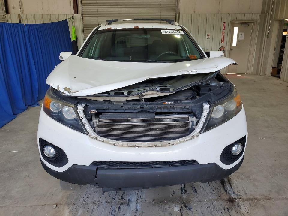 2013 Kia Sorento VIN 5XYKT4A28DG420645 COPART salvage auction — FRONT END, Wv - Certificate Of Title, sold $1,750 on 2026-07-02 (photo 5)