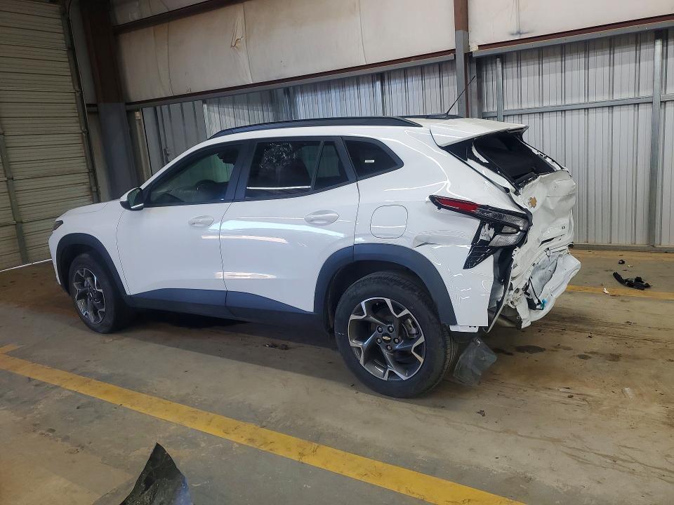 2025 Chevrolet Trax VIN KL77LHEP2SC235265 COPART salvage auction — FRAME DAMAGE, Fl - Dlr Only Cert Of Destruction, sold $7,800 on 2026-07-22 (photo 2)