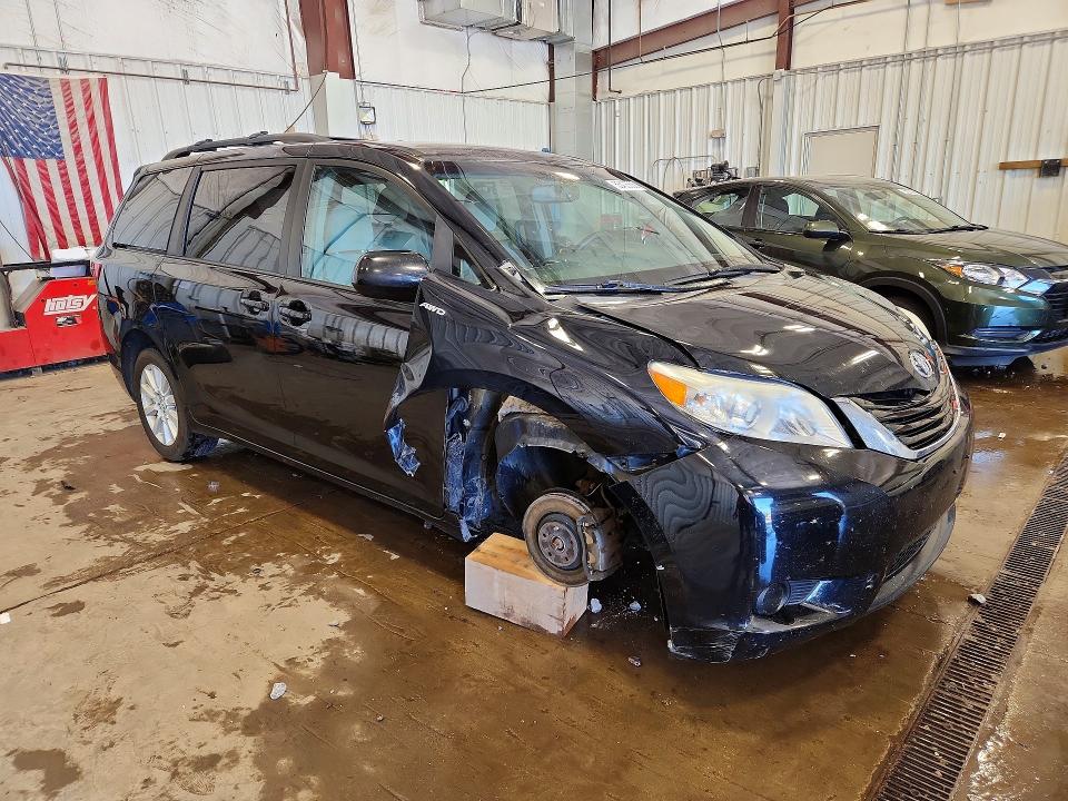 2017 Toyota VIN 5TDJZ3DC6HS166404 COPART salvage auction — FRONT END, WI - CERTIFICATE OF TITLE, sold $3,050 on 2026-07-27 (photo 4)