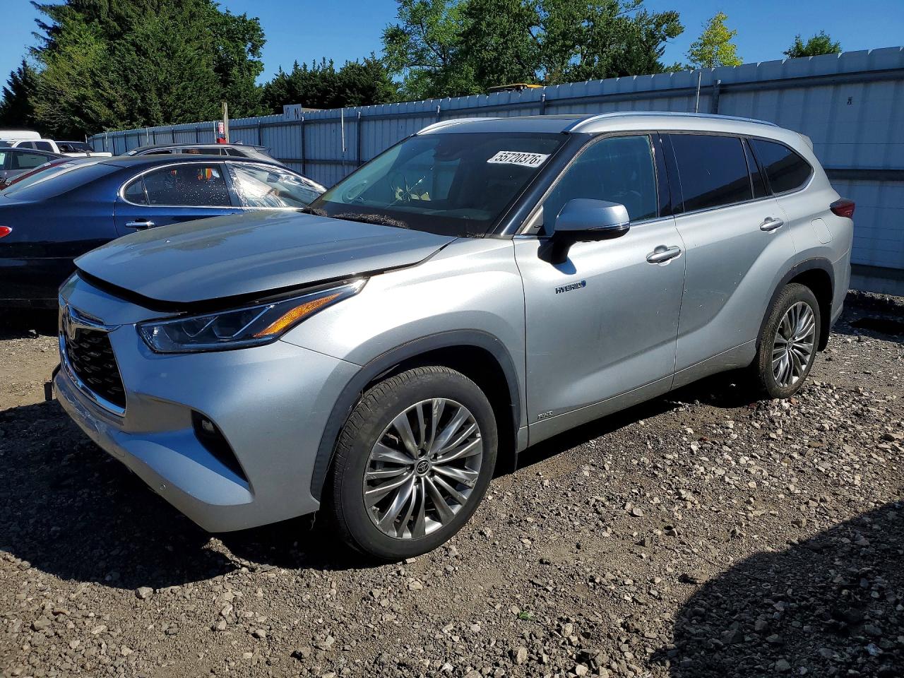 2021 Toyota Highlander Hybrid VIN 5TDEBRCH7MS062147 — COPART salvage auction photo