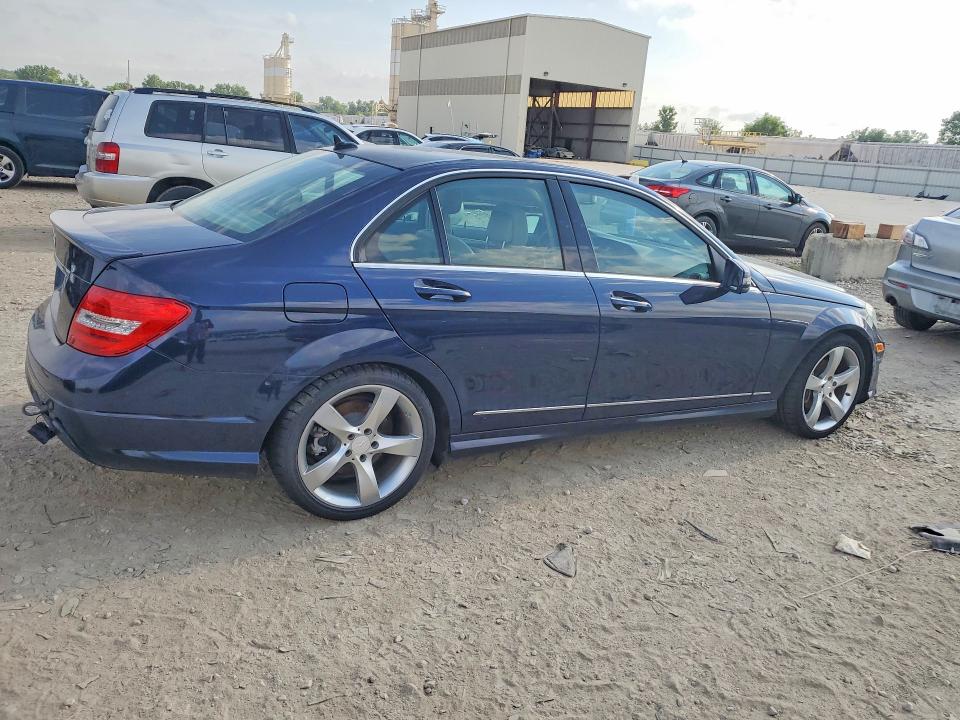 2014 Mercedes-benz VIN WDDGF4HB2EA967517 COPART salvage auction — MECHANICAL, MO - DEALER ONLY CLEAN TITLE (P), sold $500 on 2026-07-02 (photo 3)