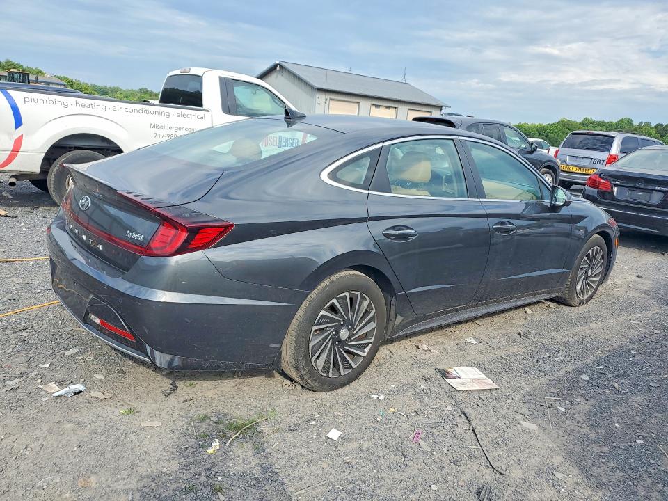 2021 Hyundai Sonata VIN KMHL54JJXMA033547 COPART salvage auction — UNDERCARRIAGE, PA - CERTIFICATE OF SALVAGE, sold $8,300 on 2026-07-23 (photo 3)