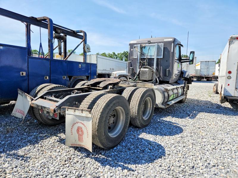 2020 Kenworth Construction VIN 1NKZD30X8LJ388375 COPART salvage auction — FRONT END, PA - CERTIFICATE OF SALVAGE, sold $2,250 on 2026-07-09 (photo 4)