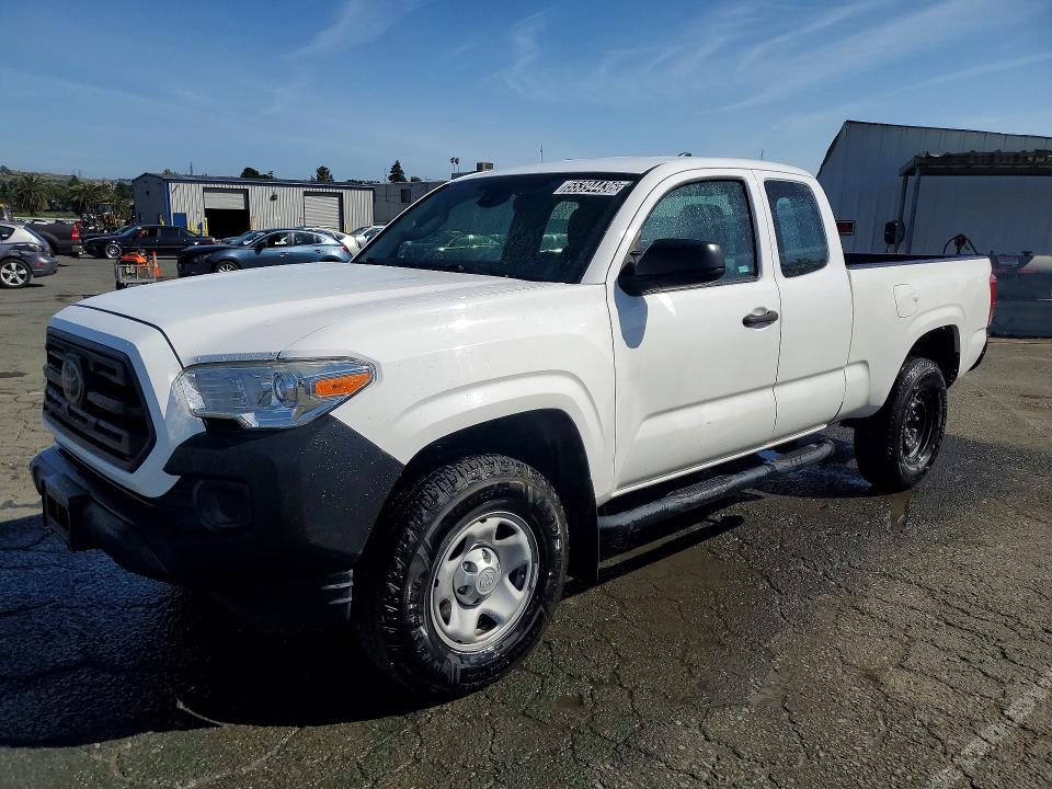2018 Toyota Tacoma VIN 5TFRX5GN4JX103691 COPART salvage auction — MINOR DENT/SCRATCHES, CA - CERT OF TITLE-SALVAGED, sold $4,300 on 2026-07-16 (photo 1)
