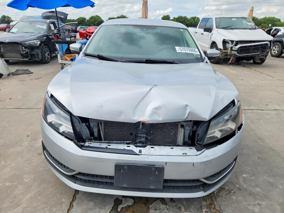 2013 Volkswagen Passat VIN 1VWAH7A30DC018563 COPART salvage auction — FRONT END, Tx - Certificate Of Title (P), sold $675 on 2026-07-27 (photo 5)