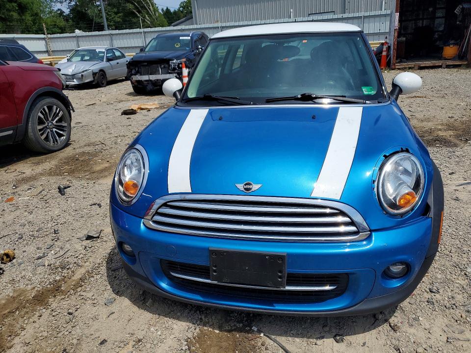 2012 Mini Cooper VIN WMWSU3C52CT257893 COPART salvage auction — FRONT END, Va - Certificate Of Title, sold $100 on 2026-07-24 (photo 5)