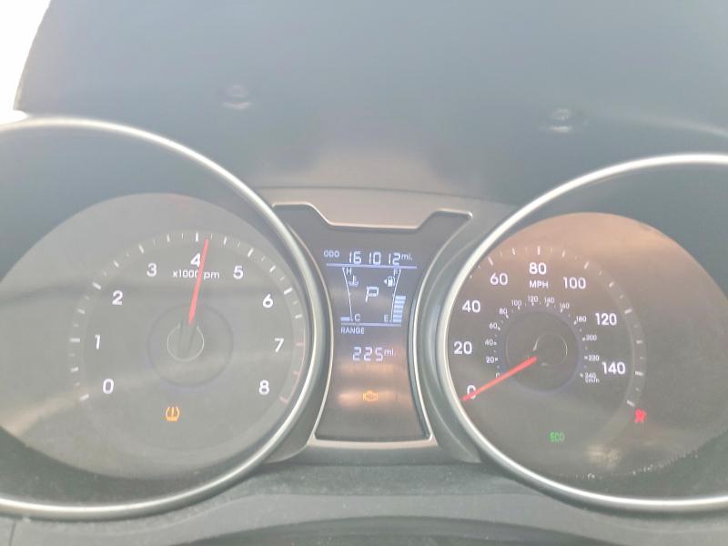 2013 Hyundai VIN KMHTC6AD0DU117838 COPART salvage auction — SIDE, Tx - Bonded Title - Clean, sold $625 on 2026-07-06 (photo 9)