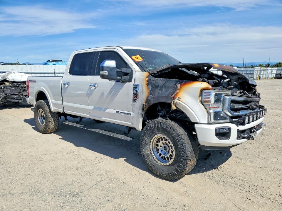 2022 Ford F-250 super duty VIN 1FT8W2BT3NED34182 COPART salvage auction — Burn Engine, CA - SALVAGE CERTIFICATE, sold $9,900 on 2026-08-28 (photo 4)