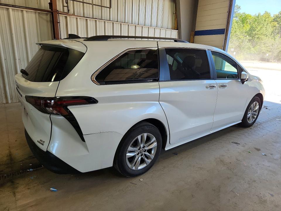 2024 Toyota Sienna VIN 5TDJRKEC2RS183520 COPART salvage auction — REAR END, Va - Cert Of Title - Salvage, sold $18,800 on 2026-07-07 (photo 3)