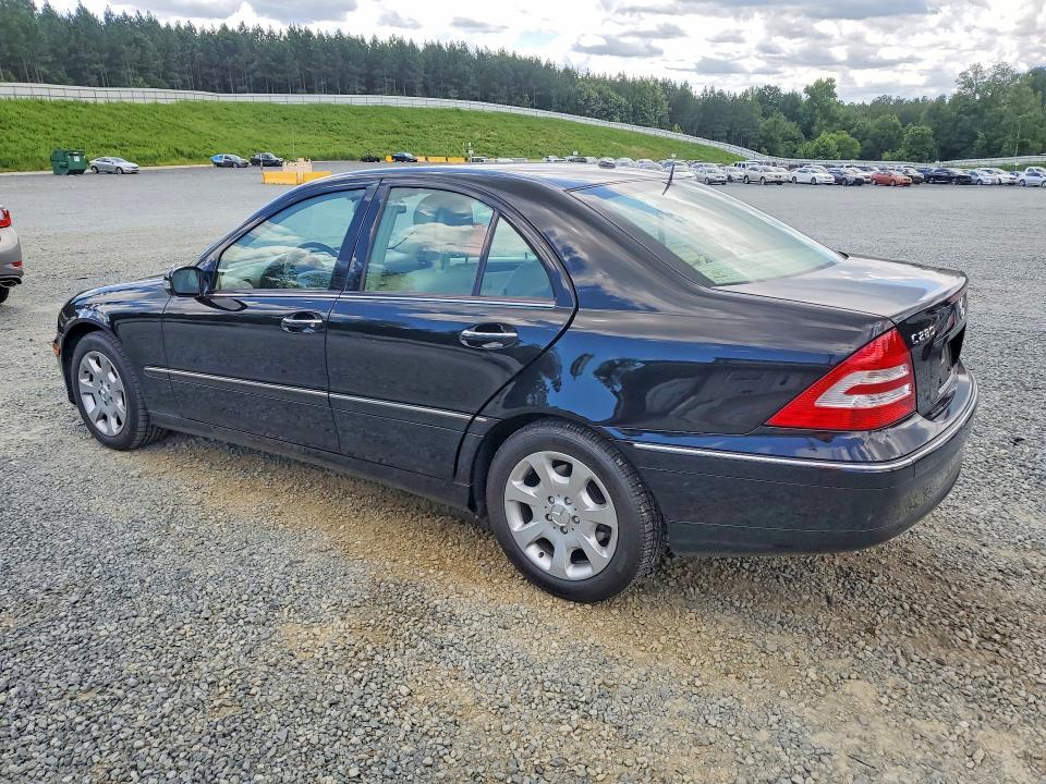 2006 Mercedes-benz C class VIN WDBRF92H96F795311 COPART salvage auction — REAR END, Nc - Salvage Certificate Of Title, sold $1,500 on 2026-07-23 (photo 2)