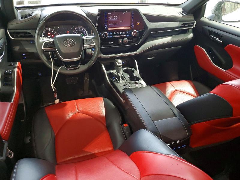2022 Toyota Highlander VIN 5TDLZRBH4NS251179 COPART salvage auction — VANDALISM, Az - Cert Of Title - Salvage, sold $21,600 on 2026-07-06 (photo 8)