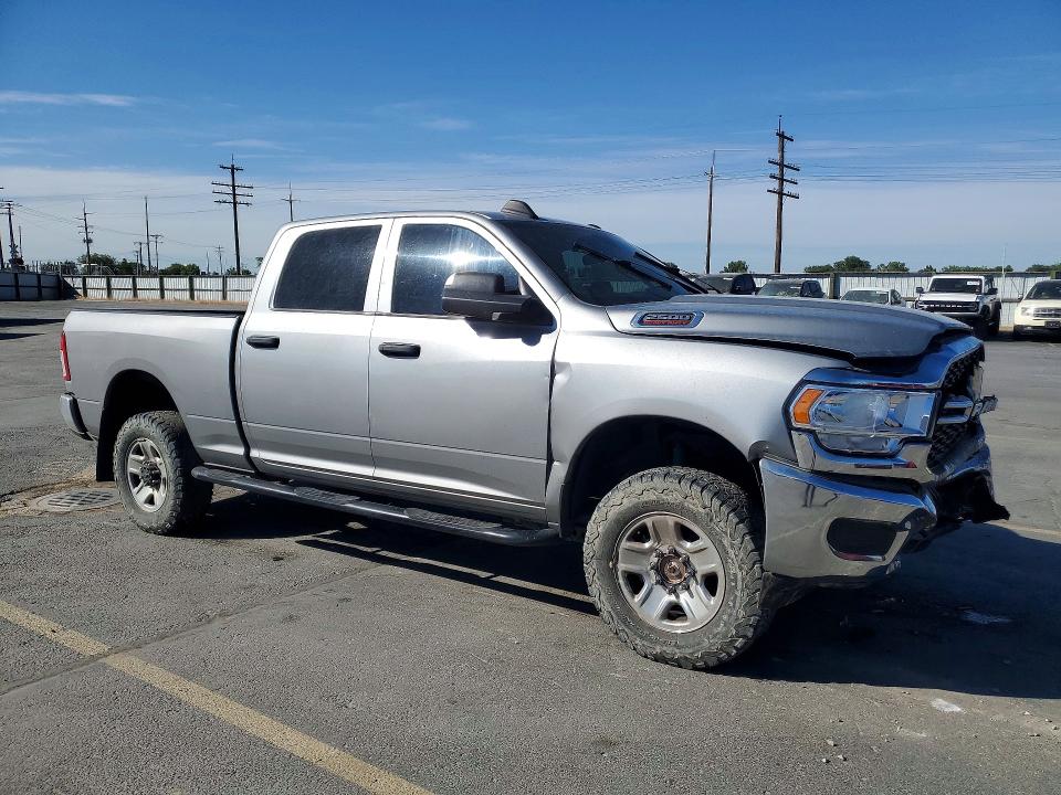 2022 Ram 2500 VIN 3C6UR5CJ3NG109748 COPART salvage auction — FRONT END, ID - SALVAGE CERTIFICATE OF TITLE, sold $8,300 on 2026-07-02 (photo 4)